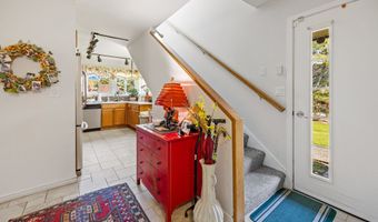 64 Montoya Dr 64, Branford, CT 06405