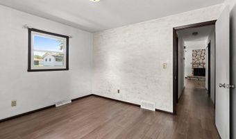1513 E PLAZA Dr, Appleton, WI 54915