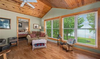49 196th St, Alden, WI 54026