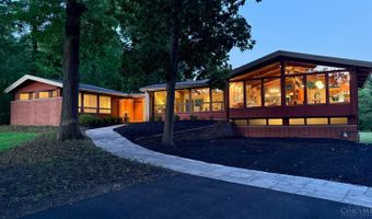 7460 Fair Oaks Dr, Amberley, OH 45237