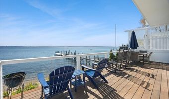 106 King Philip Ave, Bristol, RI 02809