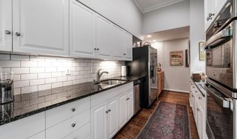 706 PRINCE St 4, Alexandria, VA 22314