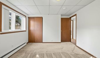 1521 Cache Dr, Anchorage, AK 99507