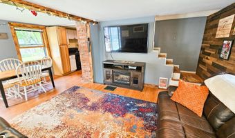 14 Helen St, Auburn, ME 04210