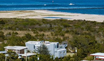 22 E 7TH St, Barnegat Light, NJ 08006