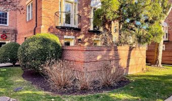 1113 N PITT St #1A, Alexandria, VA 22314