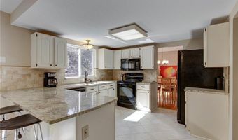 564 Woodlyn Xing, Ballwin, MO 63021