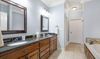 25390 Castlebury Dr, Athens, AL 35613