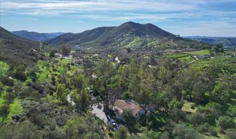 823 Rice Canyon Rd, Fallbrook, CA 92028