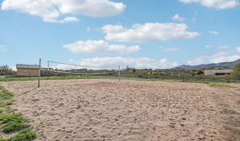 35190 S APRIL Dr, Black Canyon City, AZ 85324