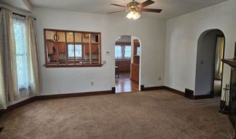 134 E Main St, Agency, IA 52530