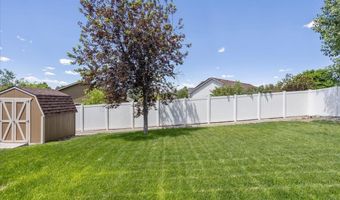 5254 SHADOW ROCK Dr, Cheyenne, WY 82009