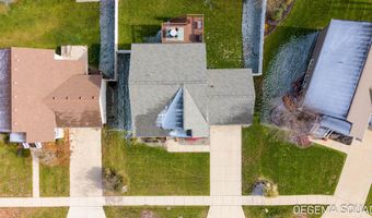 10902 Woodedge Dr, Allendale, MI 49401