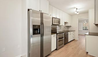 7572 WESTLAKE Ter 56, Bethesda, MD 20817