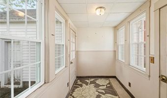 53 Overland Ave, Cranston, RI 02910
