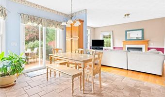 3 Aster Ln, Coventry, RI 02831