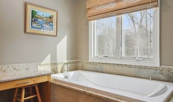 13 Obrien Ct, Bedminster, NJ 07921