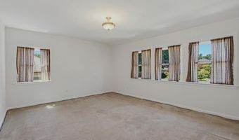 7607 MARYKNOLL Ave, Bethesda, MD 20817