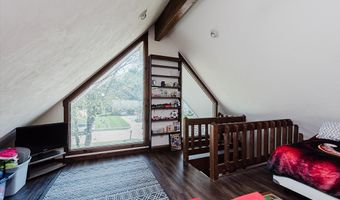 8414 Gallant Fox Dr, Indianapolis, IN 46217