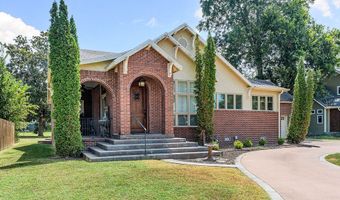 210 NW F St, Bentonville, AR 72712
