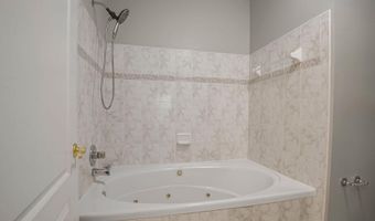 20901 CEDARPOST Sq 101, Ashburn, VA 20147
