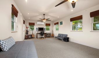 785 W Kuiaha Rd, Haiku, HI 96708