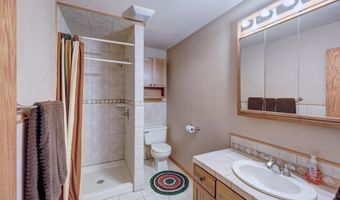 30049 Sunnyside Ct, Arkansas City, KS 67005