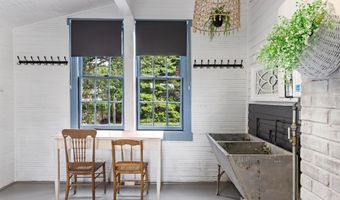 123 CORAL St, Beach Haven, NJ 08008