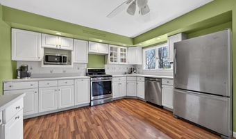 11 Kent Rd, Airmont, NY 10952