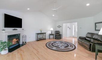 25 Ridgeview Dr, Candia, NH 03034