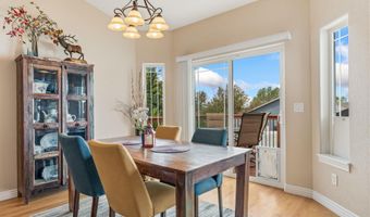 5236 SHADOW ROCK Dr, Cheyenne, WY 82009