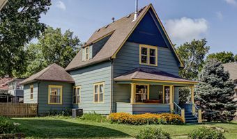 218 E 7th St, Ames, IA 50010