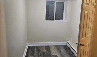 1132 E Susquehanna St E, Allentown, PA 18103