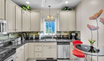 16 Weathervane Rd 16, Bristol, CT 06010