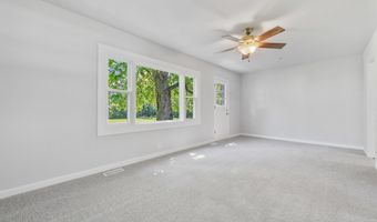 41073 N 1st St, Antioch, IL 60002