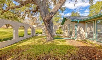 633 Live Oak, Adkins, TX 78101