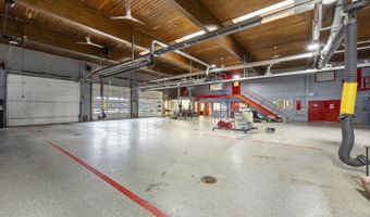 27 W530 High Lake Ave, Winfield, IL 60190