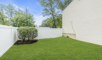 32 Pine Tree Dr, Bayville, NJ 08721