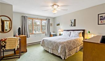 50 S Bay Dr 19, Narragansett, RI 02882