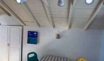 64 Burnside Ave, Narragansett, RI 02882