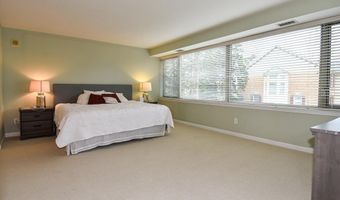 5450 WHITLEY PARK Ter 212, Bethesda, MD 20814