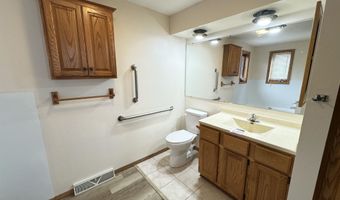 922 Elk Ave, Adams, WI 53910