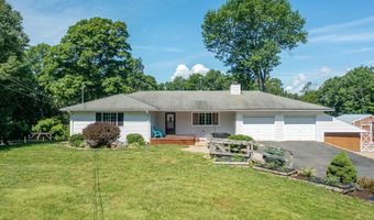 102 Pumpkin Hill Rd, Ashford, CT 06278