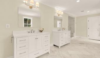 10700 ALLOWAY Dr, Potomac, MD 20854