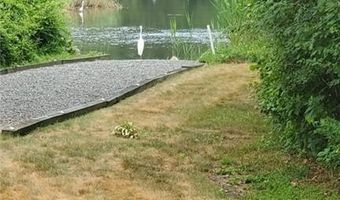 133 Bridgetown Rd, Narragansett, RI 02882