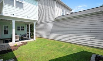 979 Branch Line Ln, Apex, NC 27502