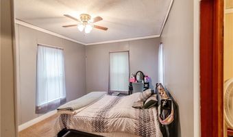 212 N 9th St, Atchison, KS 66002