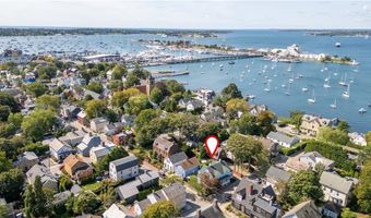 58 Second St, Newport, RI 02840