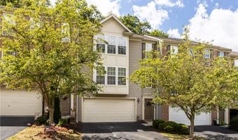 660 Village Green Blvd E, Adams Twp., PA 16046