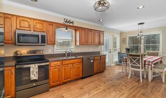 229 Mountain Range Rd, Boiling Springs, SC 29316